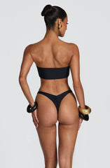 XS