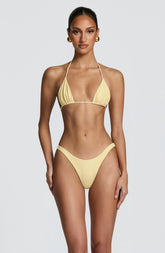 XS