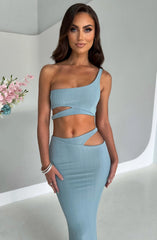 XS