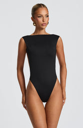 XS