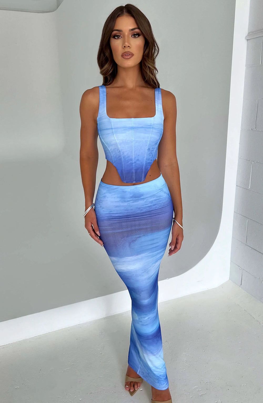 XS