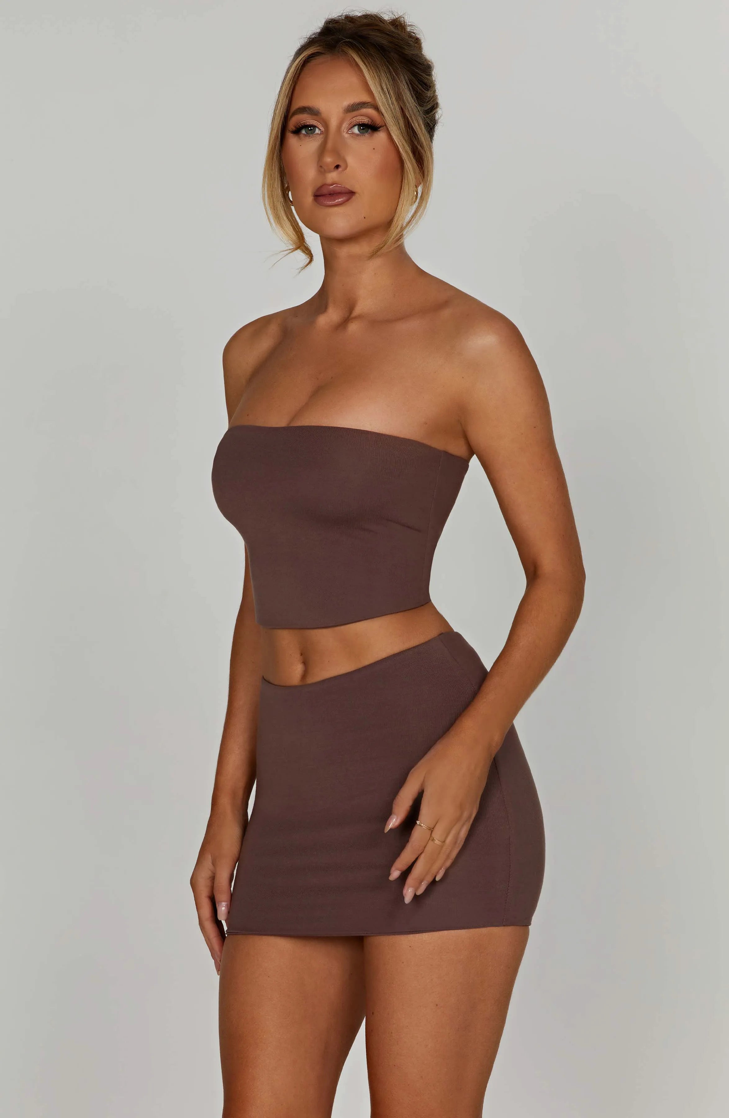 XS
